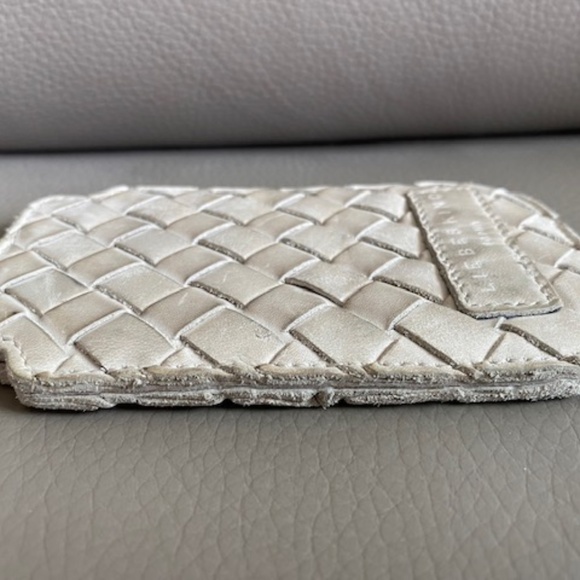 Liebeskind Berlin padded leather case woven gray beige taupe small - Picture 5 of 6